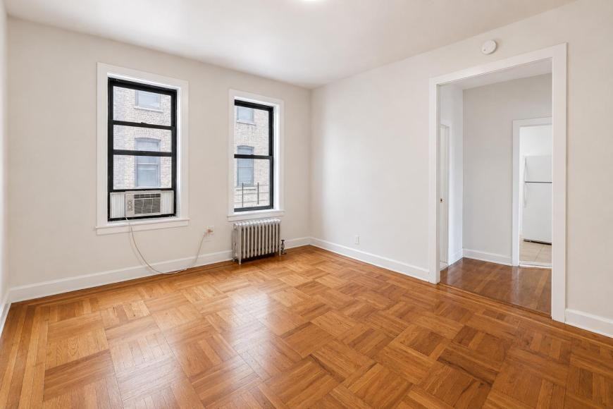 540 Fort Washington Ave - Photo 2 of 10