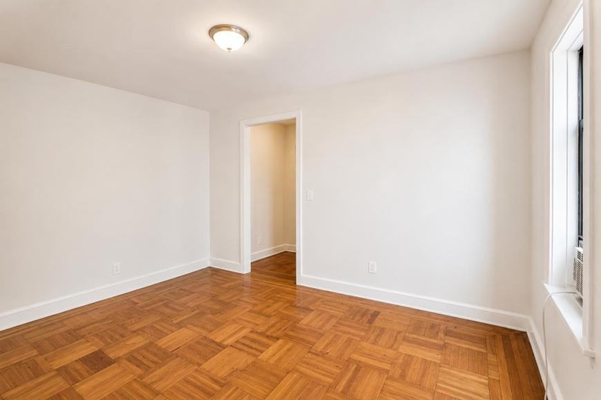 540 Fort Washington Ave - Photo 3 of 10