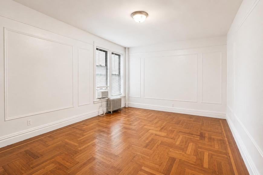 540 Fort Washington Ave - Photo 7 of 10