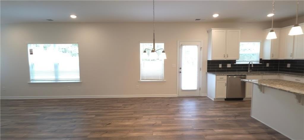 523 Grover St - Photo 4 of 28