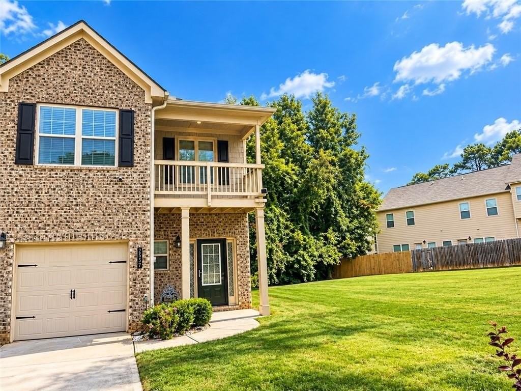 2557 Castellan Dr