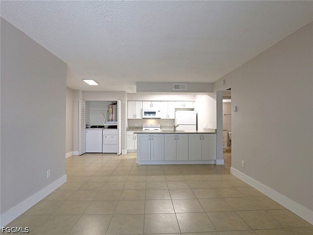 5307 Summerlin Rd #705 - Photo 2 of 13