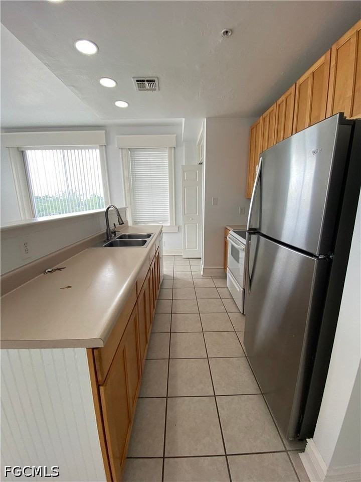 2310 1st St #504 - Photo 5 of 13