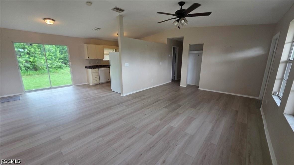 3800 Lee Blvd - Photo 4 of 11