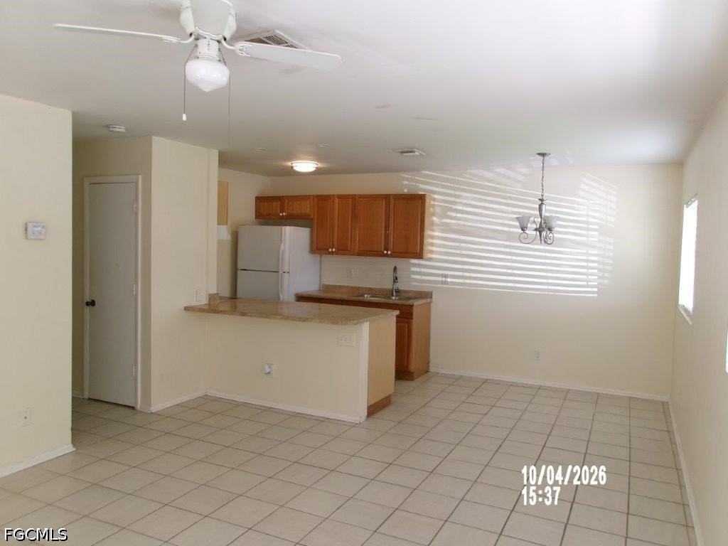 8259 Beacon Blvd - Photo 6 of 10