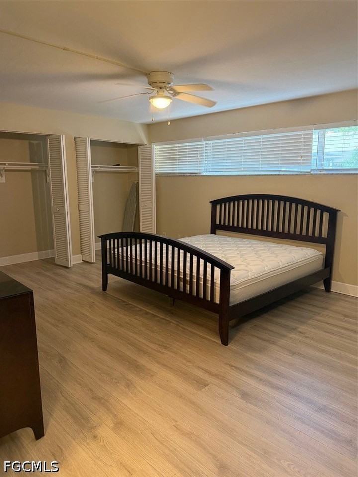 712 Tarpon St - Photo 3 of 16