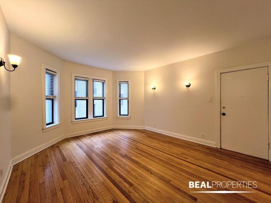 N Ashland Ave - Photo 2 of 10