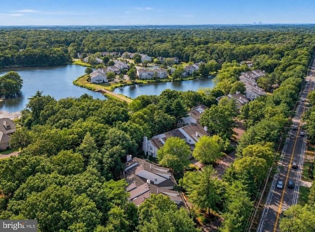 203 Sunshine Lakes Dr - Photo 3 of 26