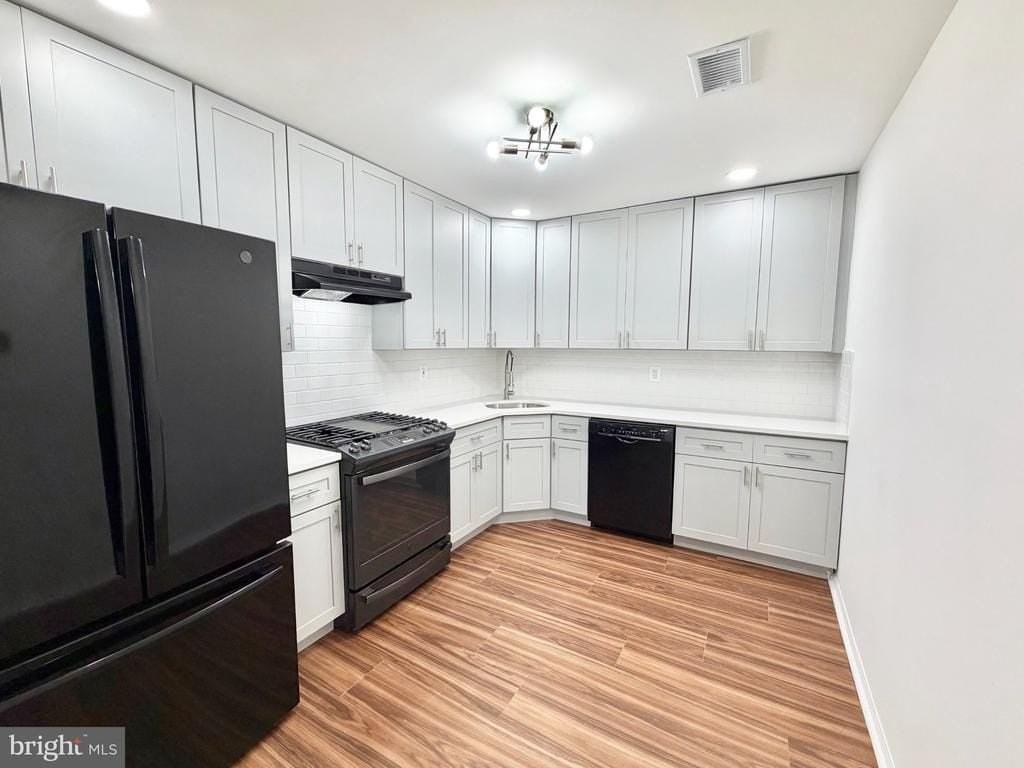 67 Cheverny Ct - Photo 3 of 26