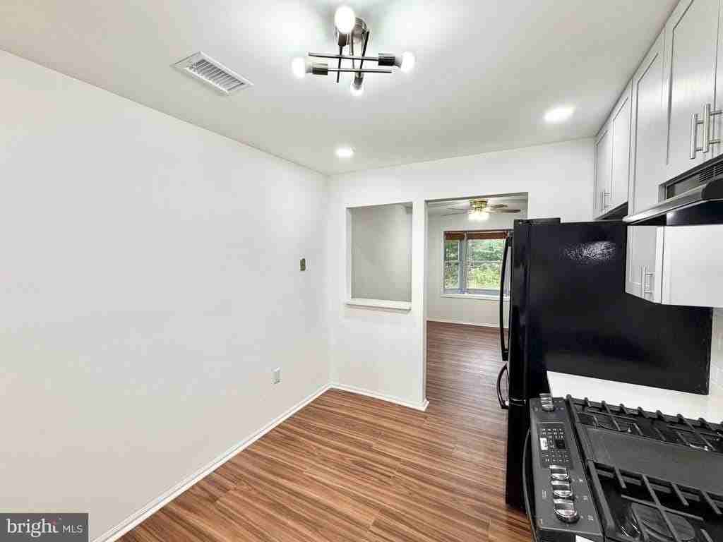 67 Cheverny Ct - Photo 6 of 26