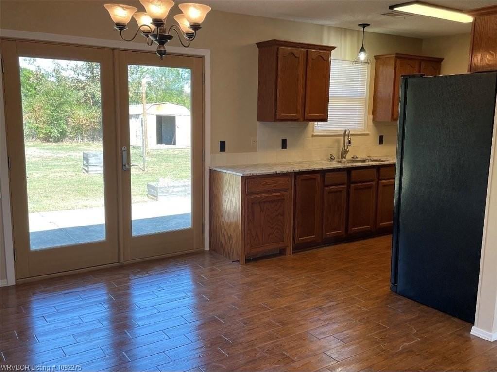 1810 Cherrybark Dr - Photo 5 of 9