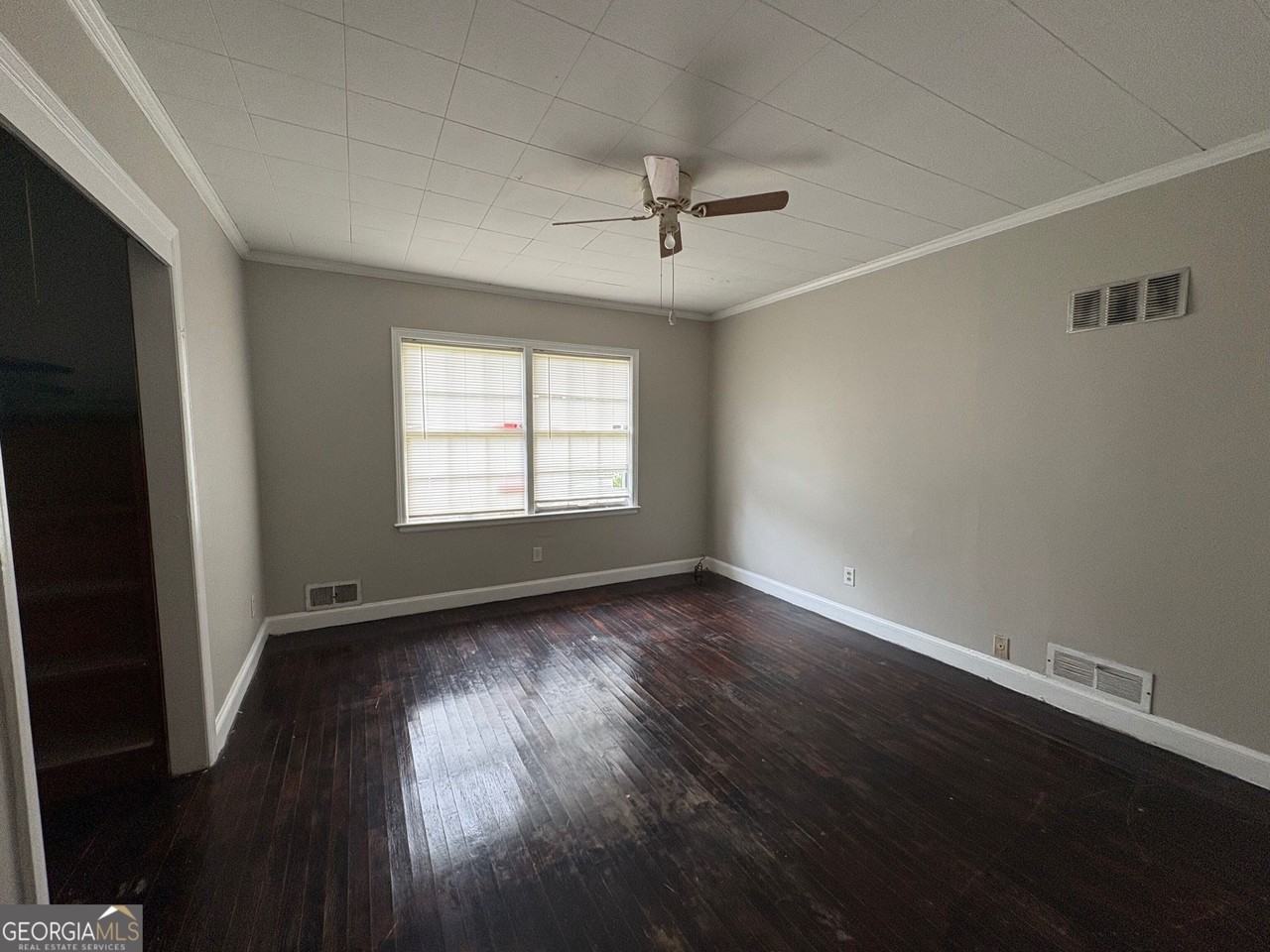 7 Lindberg St - Photo 4 of 12