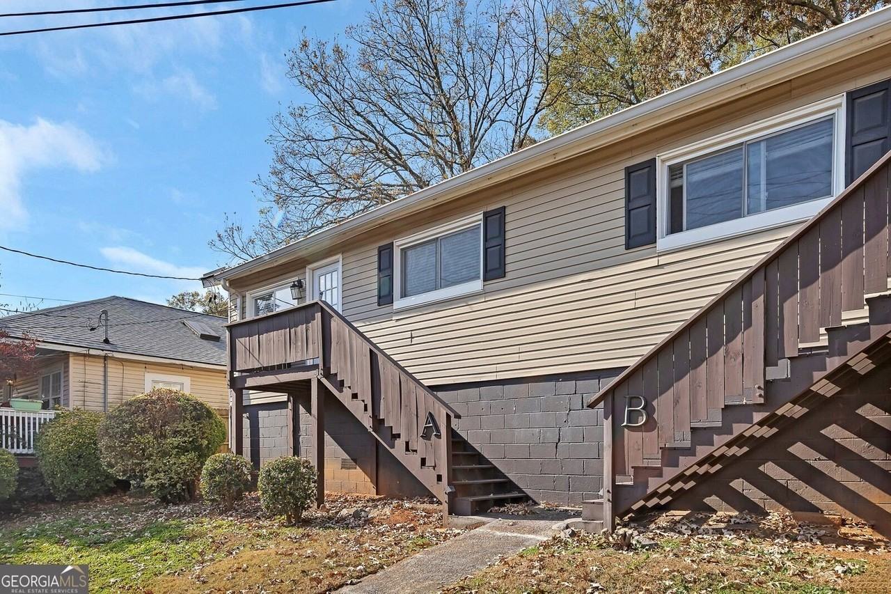 1040 Herndon St Nw #B - Photo 2 of 25