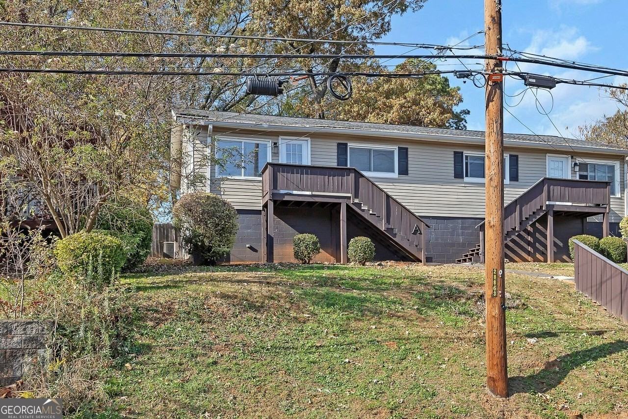 1040 Herndon St Nw #B - Photo 3 of 25