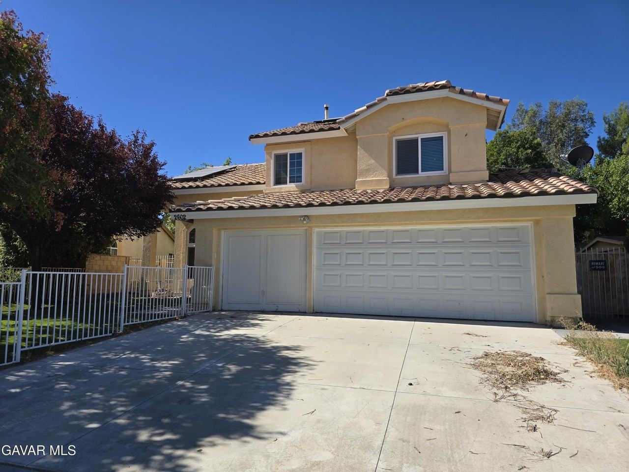 2602 Overland Ave - Photo 3 of 21