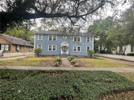 featured image of 302 S Ann St #1