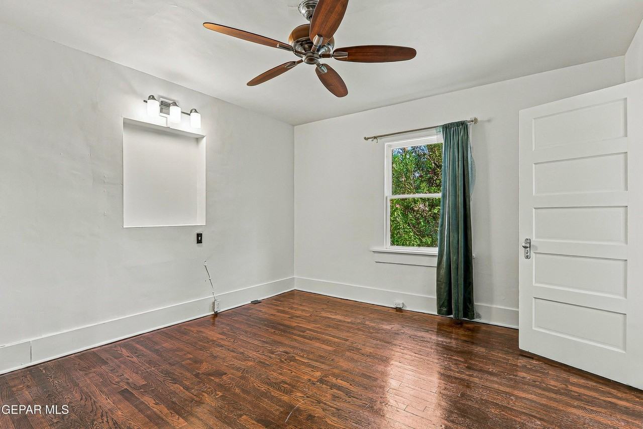 2734 Federal Ave - Photo 5 of 27