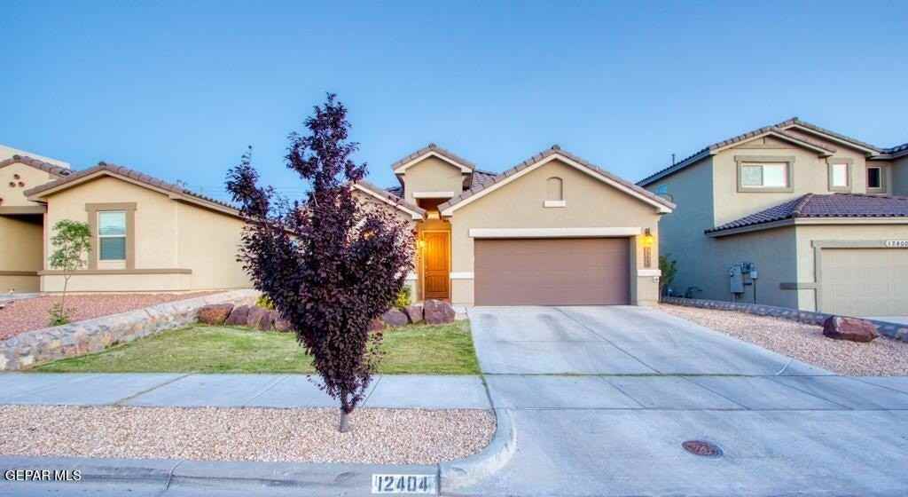 12404 Chamberlain Dr - Photo 3 of 38