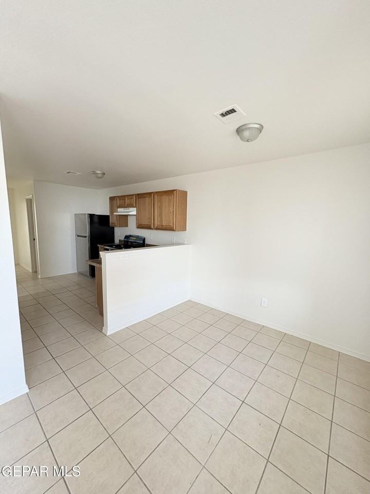 2524 Porter Ave #B - Photo 4 of 19