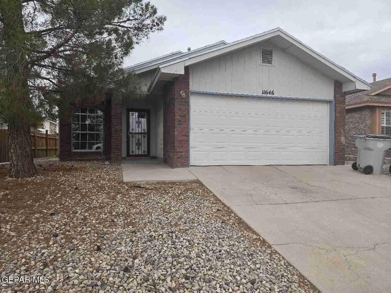 11646 Edward James Ave - Photo 2 of 16