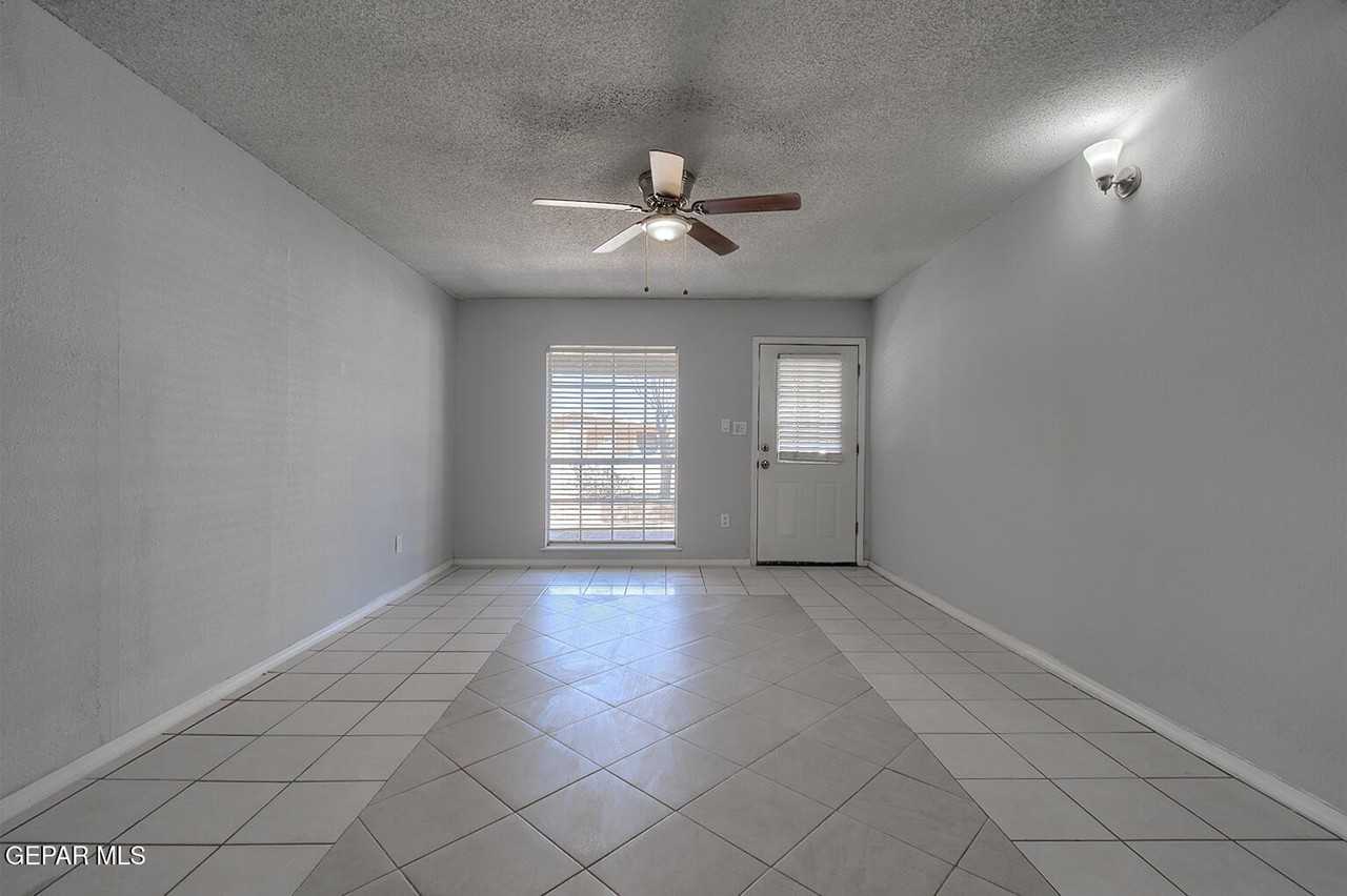 10368 Potencia Dr #A - Photo 6 of 27