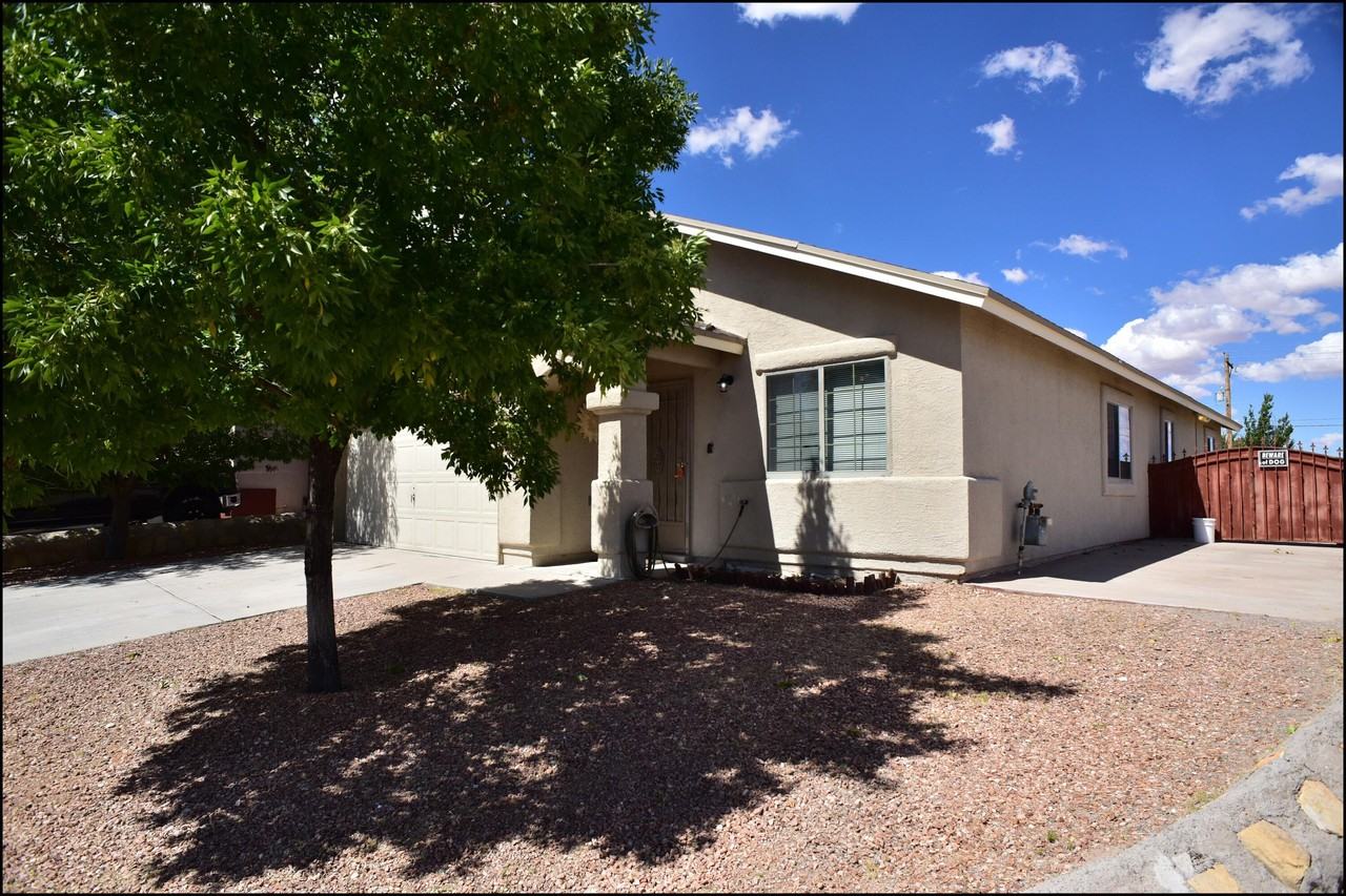 14325 Island Point Dr - Photo 2 of 43