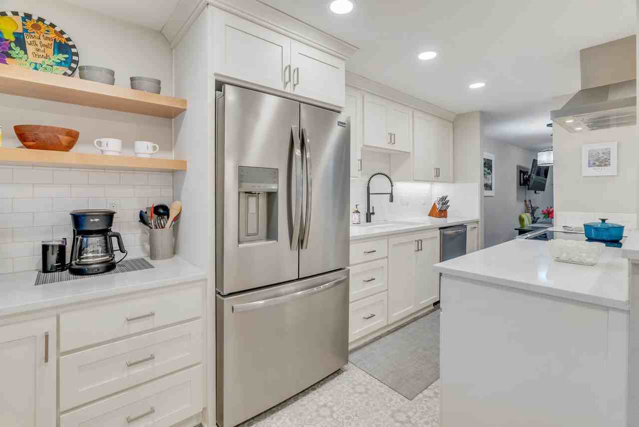 5624 S Riverside Ln #1 - Photo 4 of 16