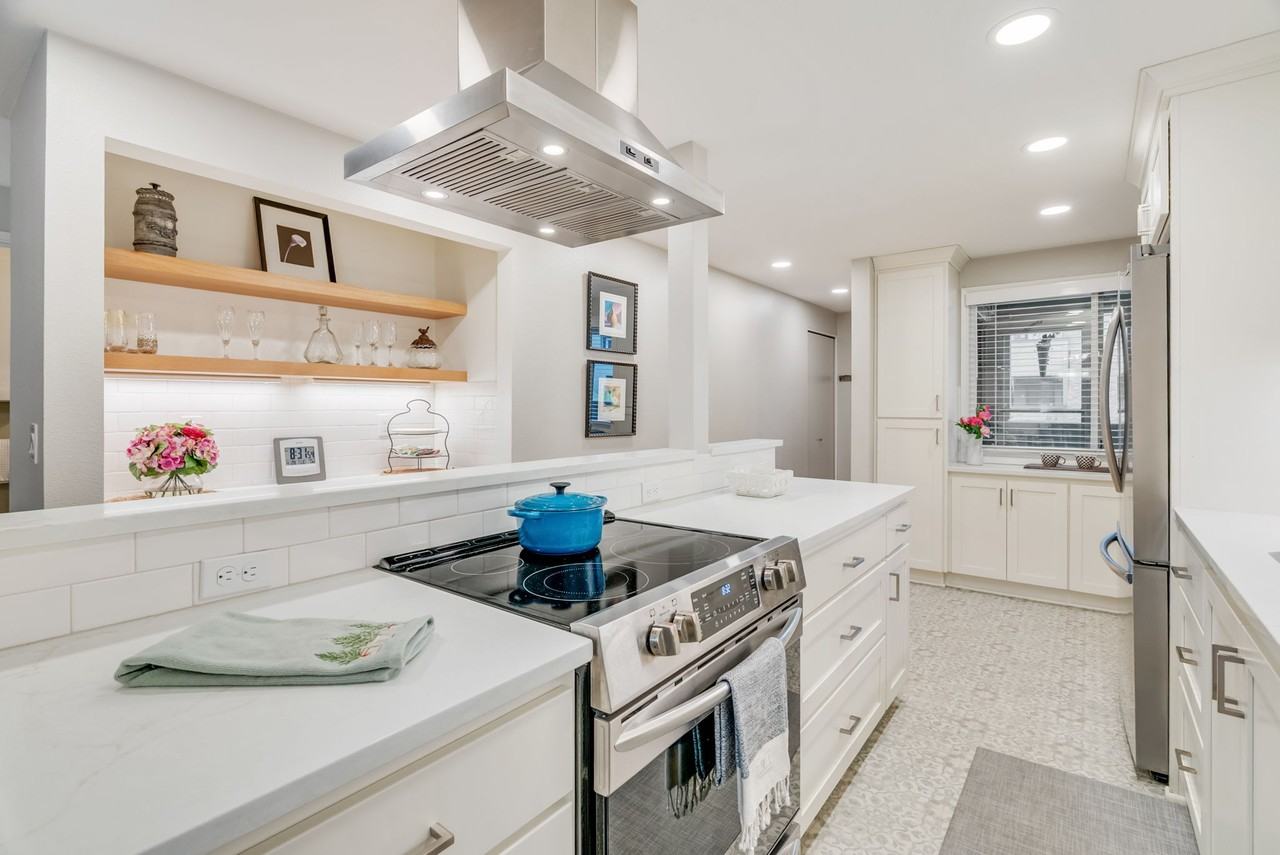 5624 S Riverside Ln #1 - Photo 5 of 16