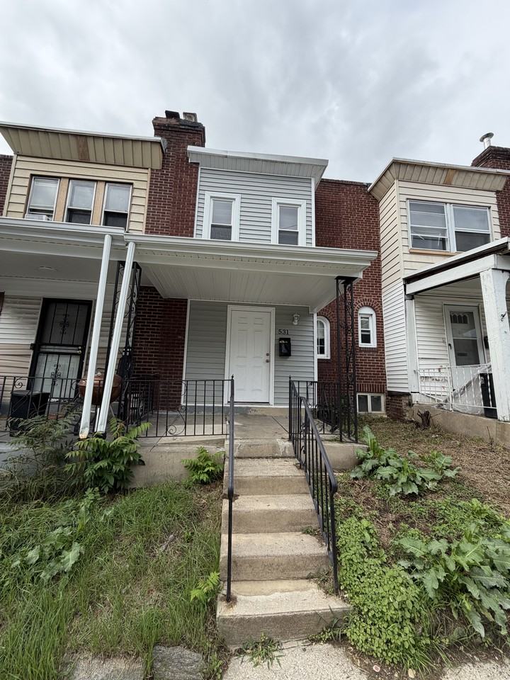 531 E Queen Ln #1 - Photo 2 of 22