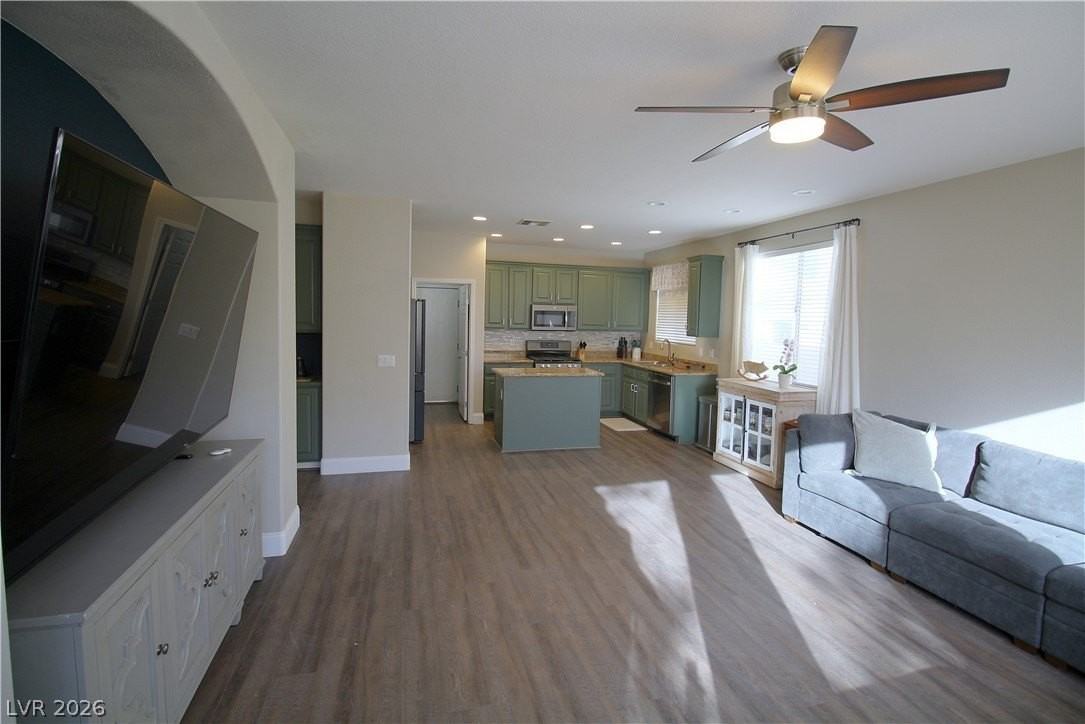 3033 Andretti Ln - Photo 6 of 23