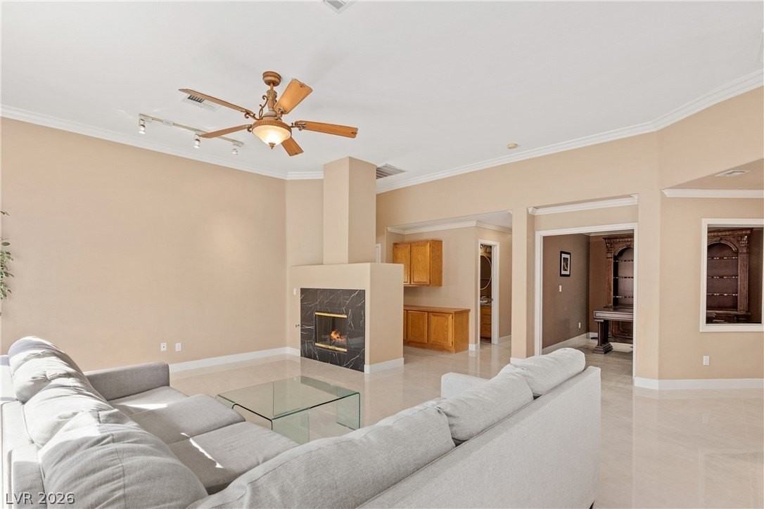 2555 Sundew Ave - Photo 4 of 24
