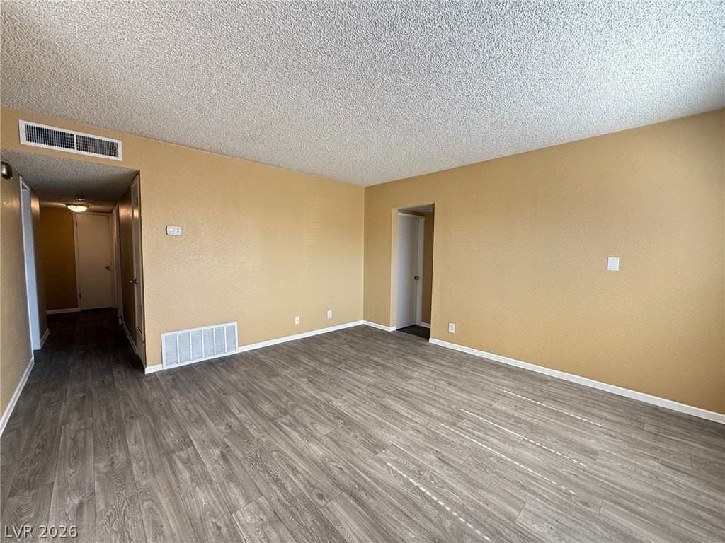 6220 Bourbon Way - Photo 7 of 25