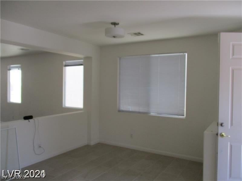 8298 Gilded Crown Ct - Photo 3 of 17