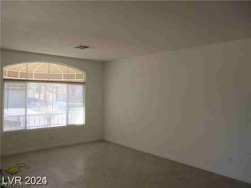 8298 Gilded Crown Ct - Photo 5 of 17