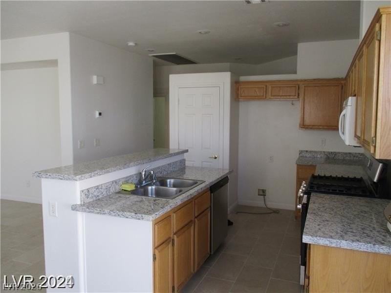 8298 Gilded Crown Ct - Photo 7 of 17