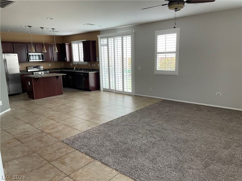 7012 Delta Falls St - Photo 3 of 26