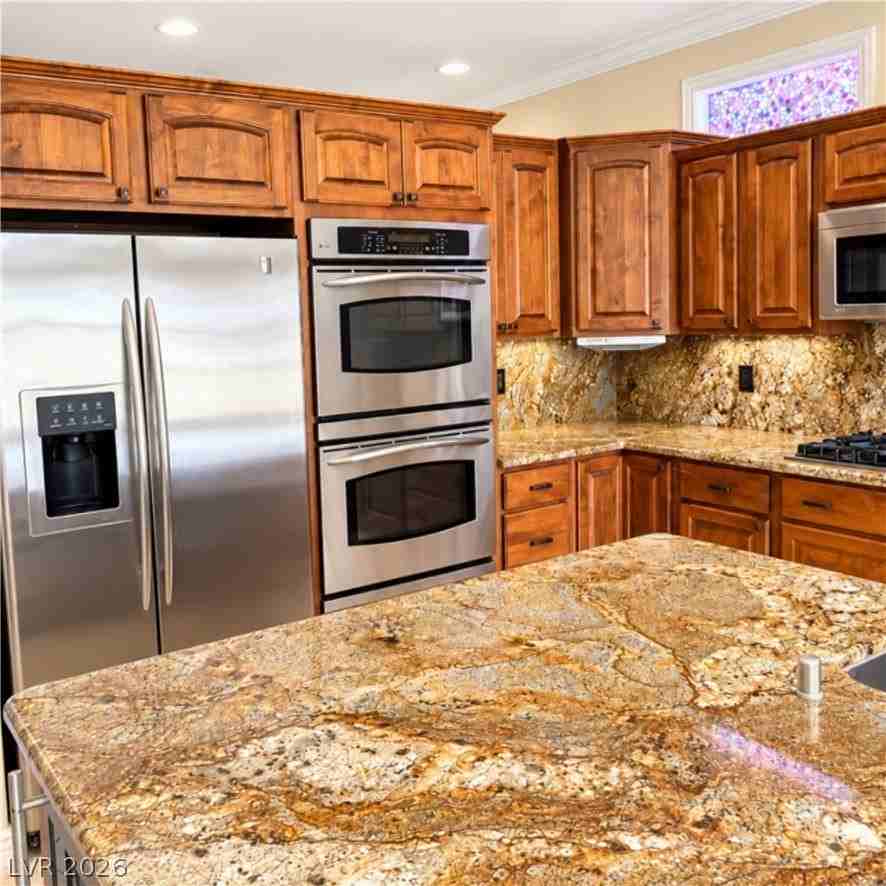 10279 Queensbury Ave - Photo 5 of 22