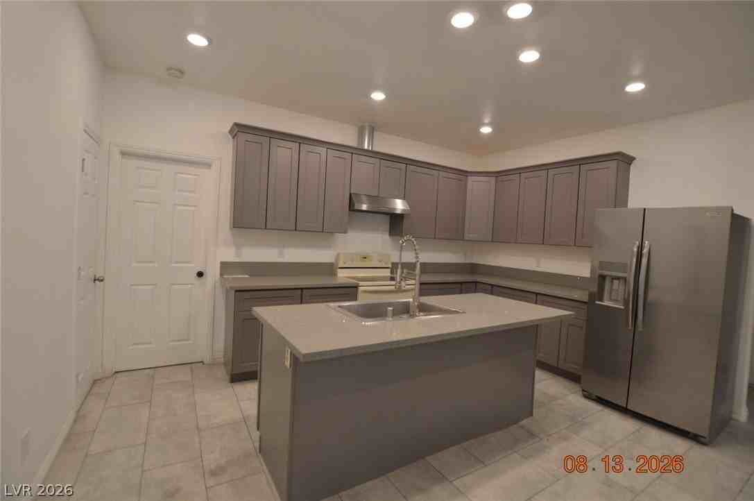 1840 Princeton St - Photo 7 of 25