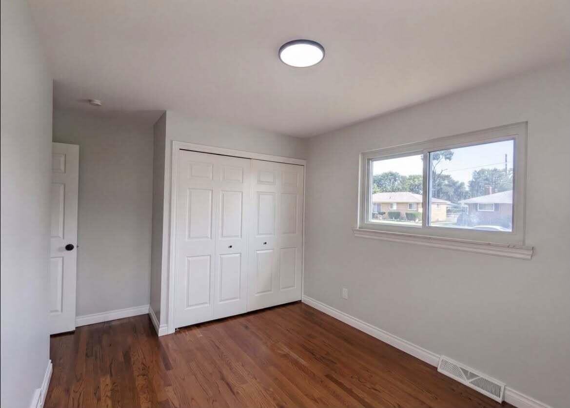 8507 Darlene St - Photo 5 of 9
