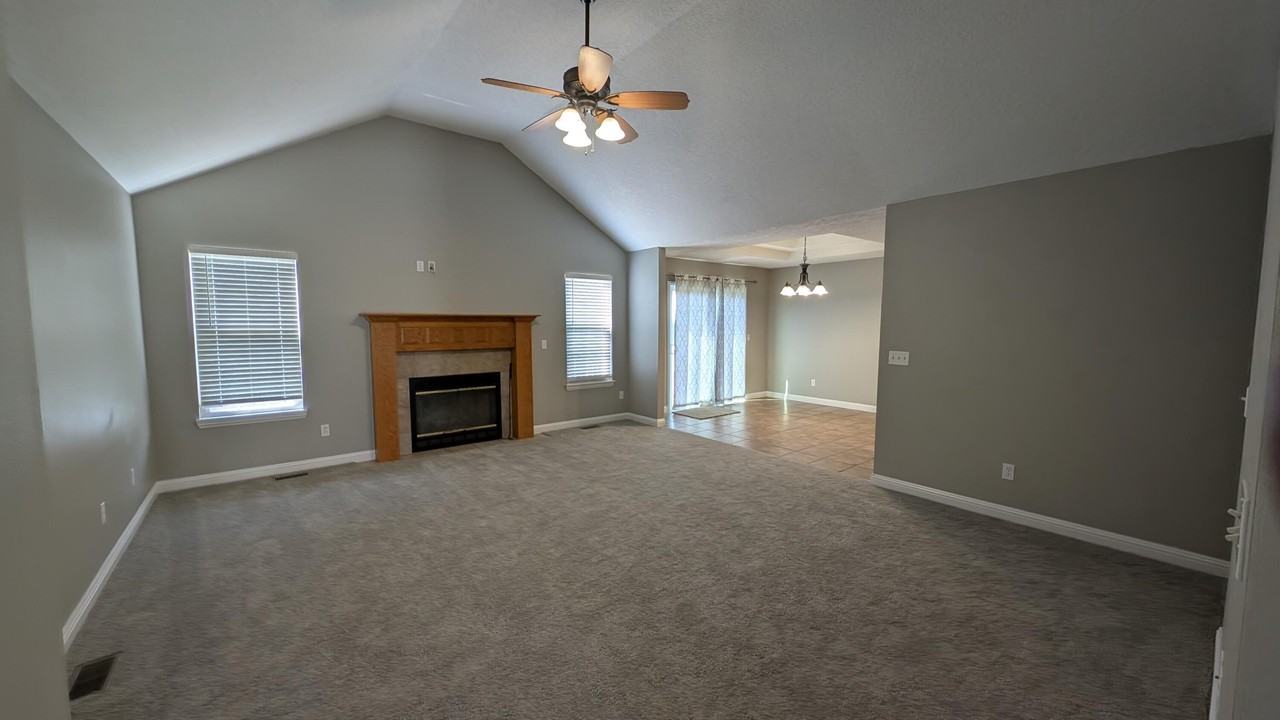 4406 W 28th St - Photo 7 of 25