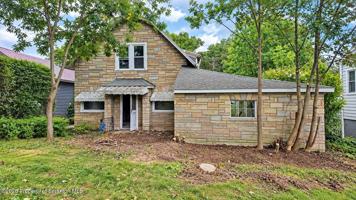 featured image of 205 Electric St