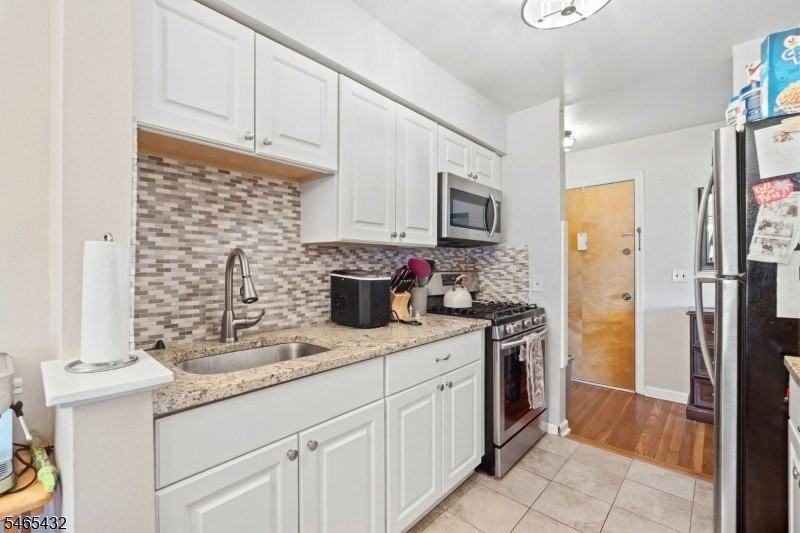 565 Grove St #B4 - Photo 7 of 18