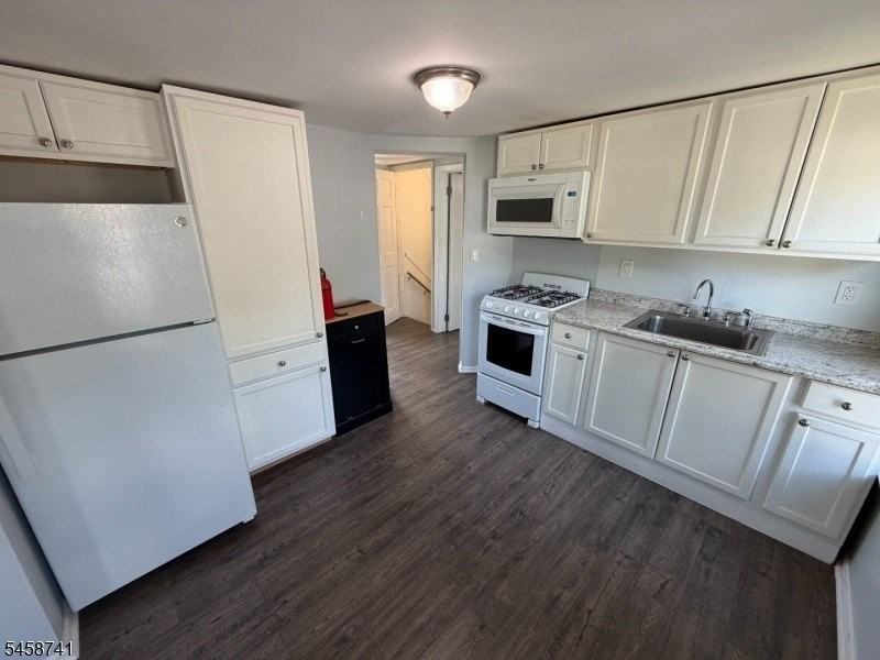 18 S 5th Ave - Photo 4 of 8