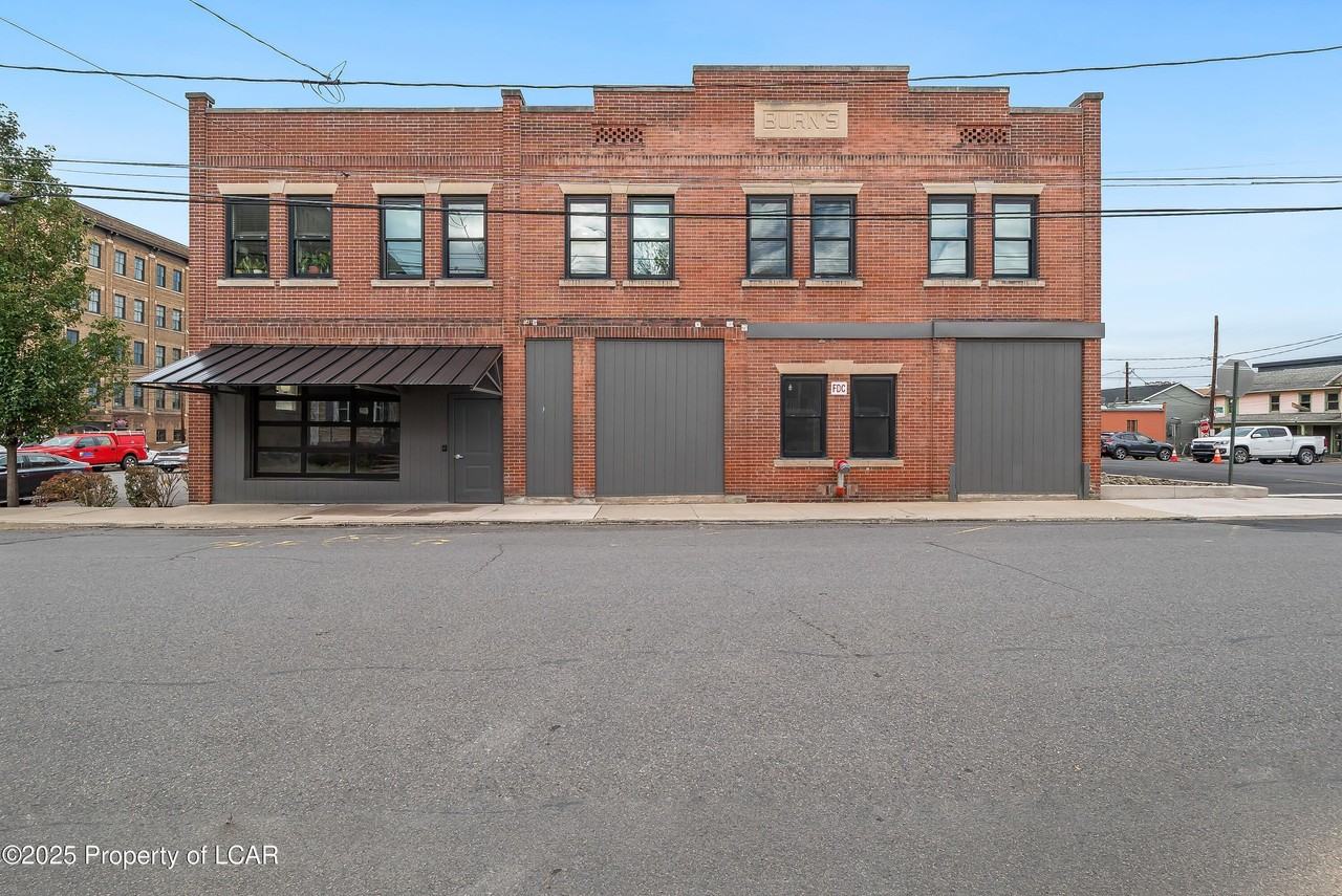 13 Kennedy St #101 - Photo 3 of 23