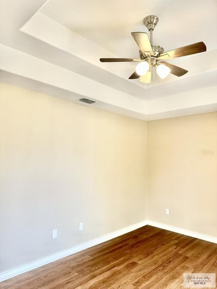 2517 Chuparosa Ct - Photo 4 of 13