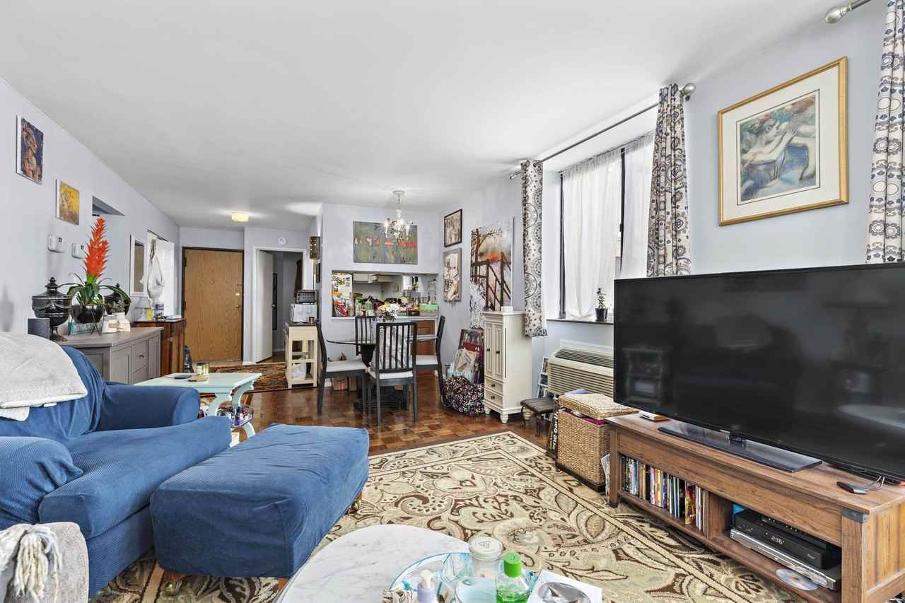 300 Newark St #4I - Photo 4 of 14
