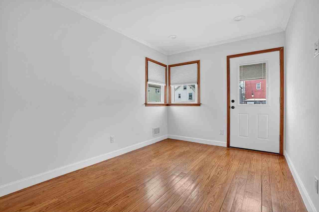 16 George St #1 - Photo 6 of 10