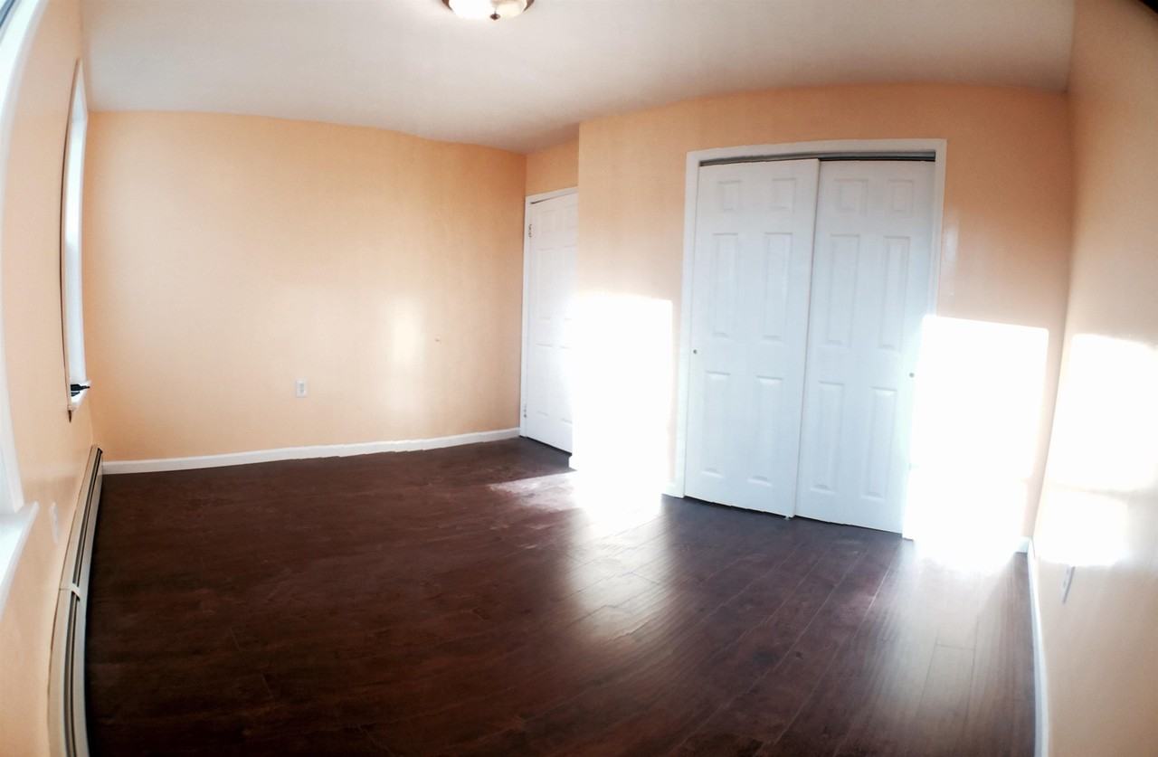84 W 20th St - Photo 7 of 8