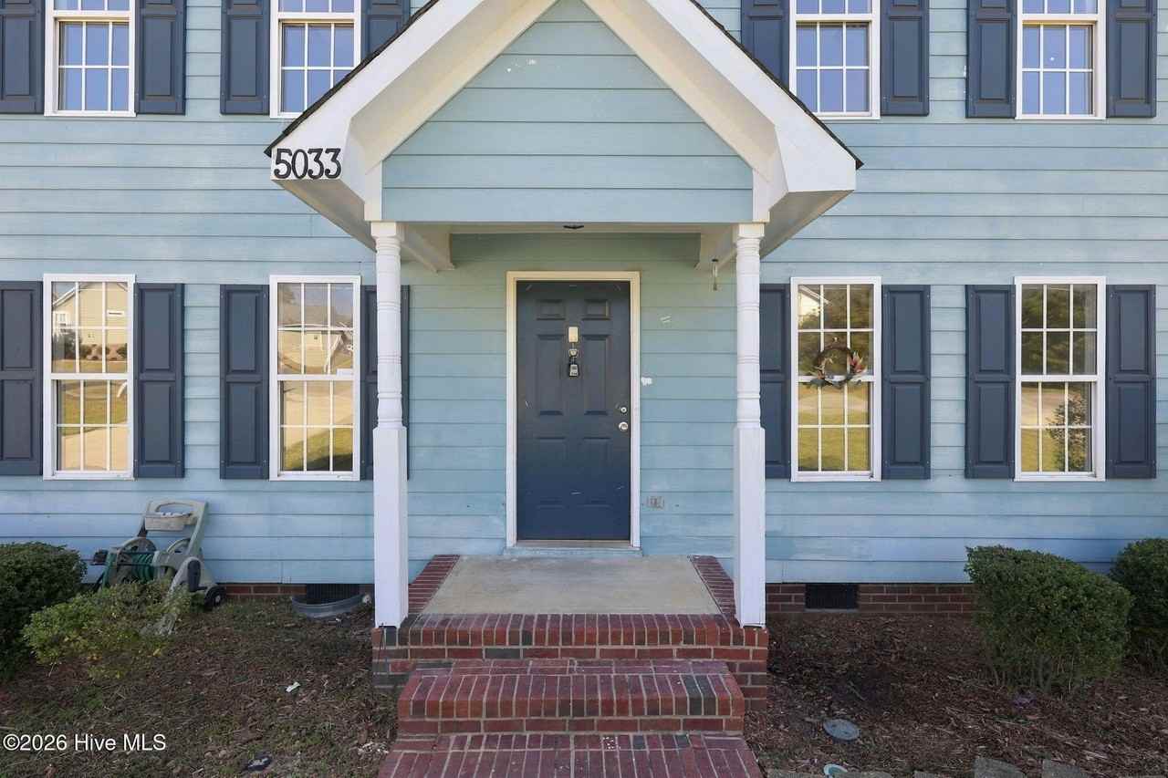 5033 Miranda Dr - Photo 4 of 44