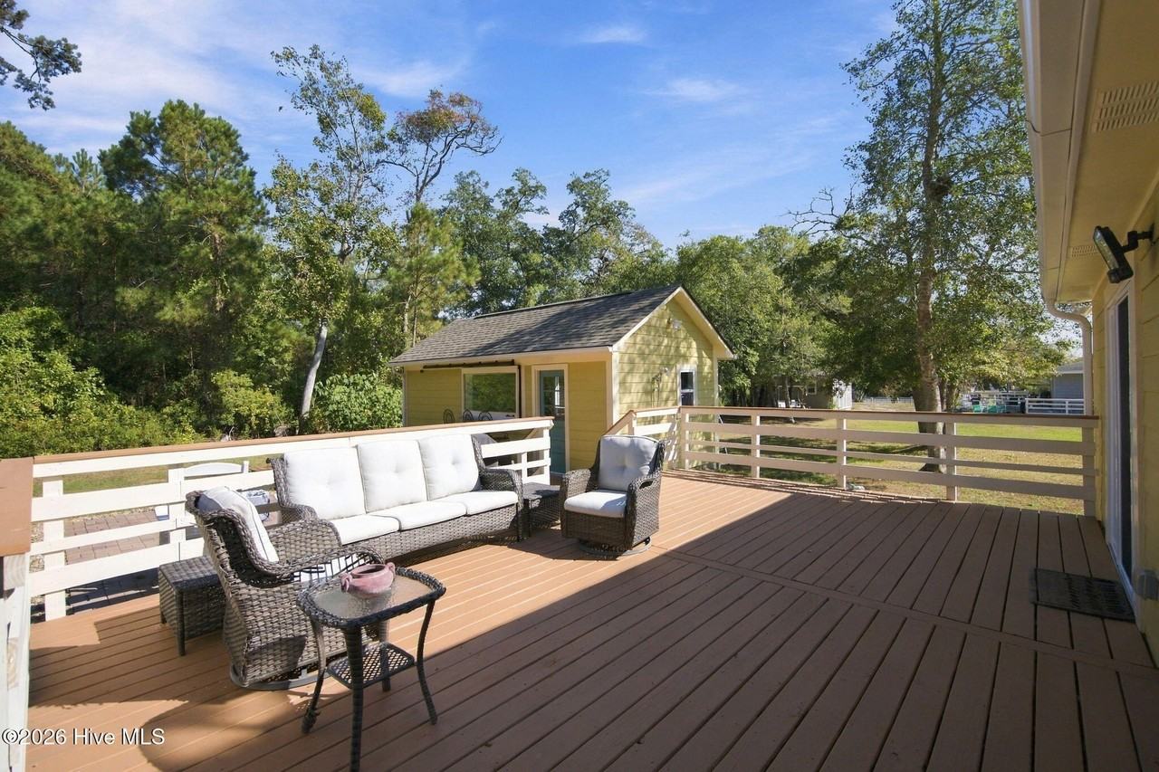2878 Sea Aire Dr Sw - Photo 5 of 50